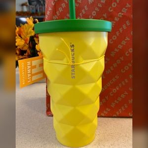 Starbucks pineapple tumbler Hawaii exclusive🍍🌴